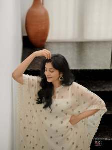shivada-nair-in-kaftan-model-outfit-latest-trend-photos-004