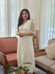 shivada-nair-in-office-wear-outfit-ideas-photos-002