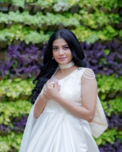 shivada-nair-latest-photos-in-wedding-dress-ideas-003