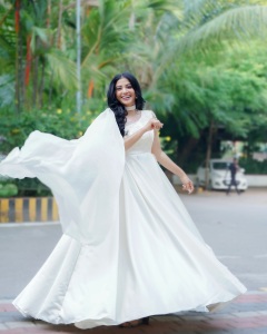 shivada-nair-latest-photos-in-wedding-dress-ideas-005