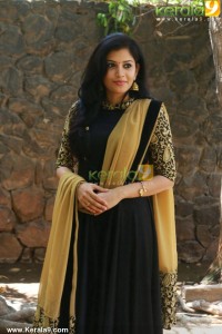 shivada-nair-photoshoot-101-00858