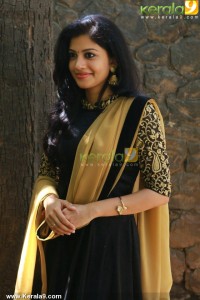 shivada-nair-photoshoot-101-01761