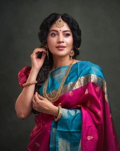 shivada-new-photoshoot-for-vanitha-magazine-003