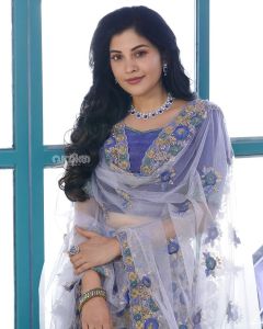 shivada-new-photoshoot-for-vanitha-magazine