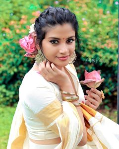 sshivada-latest-photos-011