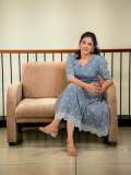 shivada-nair-in-cotton-dusty-blue-mid-length-dress-style-ideas-photos-004