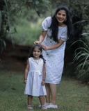 shivada-with-his-daughter-photos-005