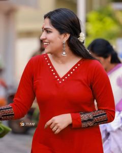 Swasika-Vijay-Photoshoot-2023-008