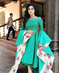 swasika-instagram-photos-009