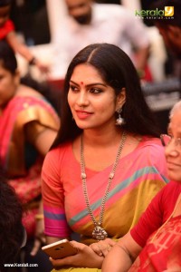 swasika-latest-pics-222-00391