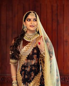 swasika-new-look-photos2022-001