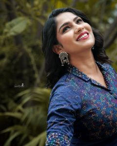 swasika-new-photoshoot-pictures-005