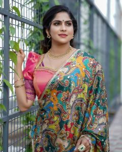 swasika-new-photoshoot-pictures-012