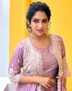 swasika-new-photoshoot-pictures-017