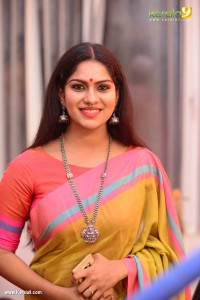 swasika-pictures-445-00123