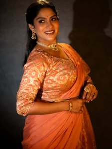 swasika-vijay-latest-images-014