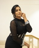 swasika-in-black-bodycon-dress-photos-002