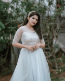 swasika-in-white-gown-dress-images