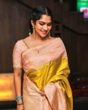 swasika-new-photoshoot-pictures-018