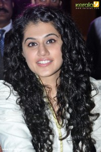 taapsee-pannu-latest-120-11