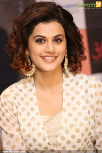 taapsee-pannu-latest-photos-578-00369