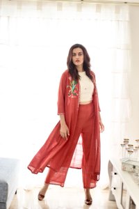 taapsee-pannu-latest-pics-09892-197