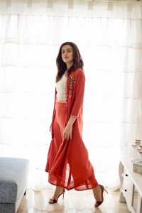 taapsee-pannu-latest-pics-09892-37