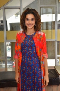 taapsee-pannu-latest-pictures-442-00349