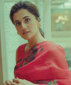 taapsee-pannu-new-look-003