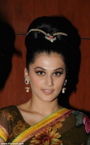 taapsee-pannu-new-photos-00144