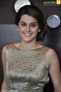 taapsee-pannu-photos-100-01695