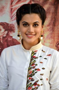 taapsee-pannu-stills-400-00259