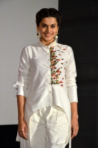 taapsee-pannu-stills-400-00722