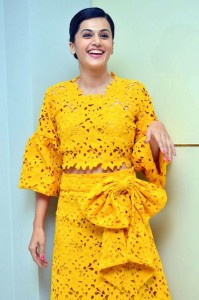 taapsee-pannu-stills-40055