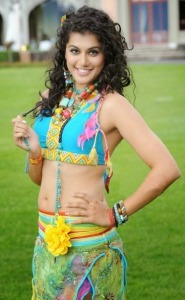 taapsee-pannu-stills94