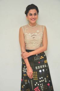 tapsee-pannu-photos-110-00320
