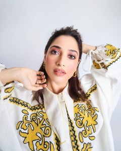 tamanna-bhatia-in-dhruv-kapoor-brand-dress-002
