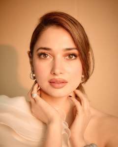 tamanna-bhatia-in-loose-bottom-style-combo-ideas-photos-001