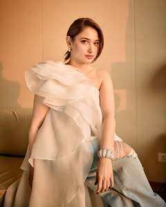 tamanna-bhatia-in-loose-bottom-style-combo-ideas-photos