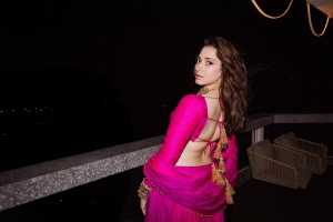 tamanna-bhatia-in-pink-festive-dress-photos-006