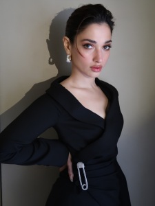 tamanna-bhatia-latest-photos-with-her-jewellery-brand-011