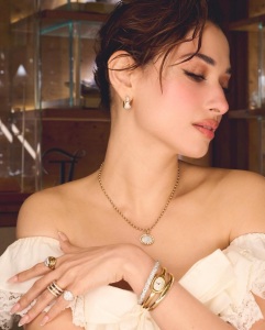 tamanna-bhatia-latest-photos-with-her-jewellery-brand-015