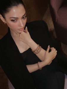 tamanna-bhatia-latest-photos-with-her-jewellery-brand-024
