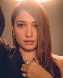 tamanna-in-black-bachelor-party-dress-ideas-photos-005