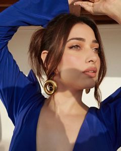 tamanna-in-blue-colour-outfit-images-004
