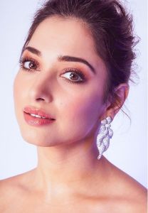tamanna-in-pink-gown-photo-gallery-004