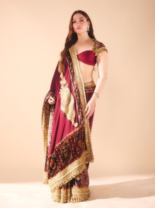 tamanna-in-saree-with-sweetheart-neckline-bustier-blouse-with-decorative-gold-straps-style-ideas-photos-006