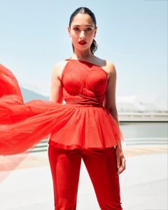 tamanna-photos-in-new-style-001