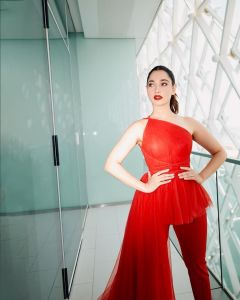 tamanna-photos-in-new-style-002