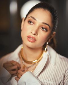 tamannaah-bhatia-latest-photo-shoot-pics-021-012